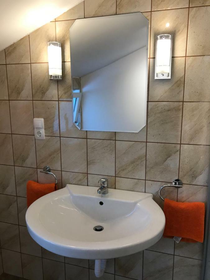 באיה Hero 4 Sterne Ferienhaus מראה חיצוני תמונה